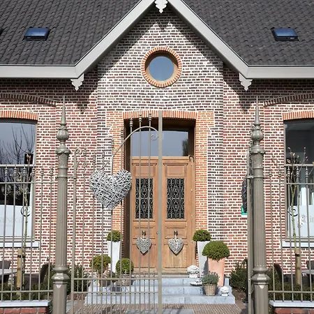 Bed and breakfast Cimbarsaca Semmerzake